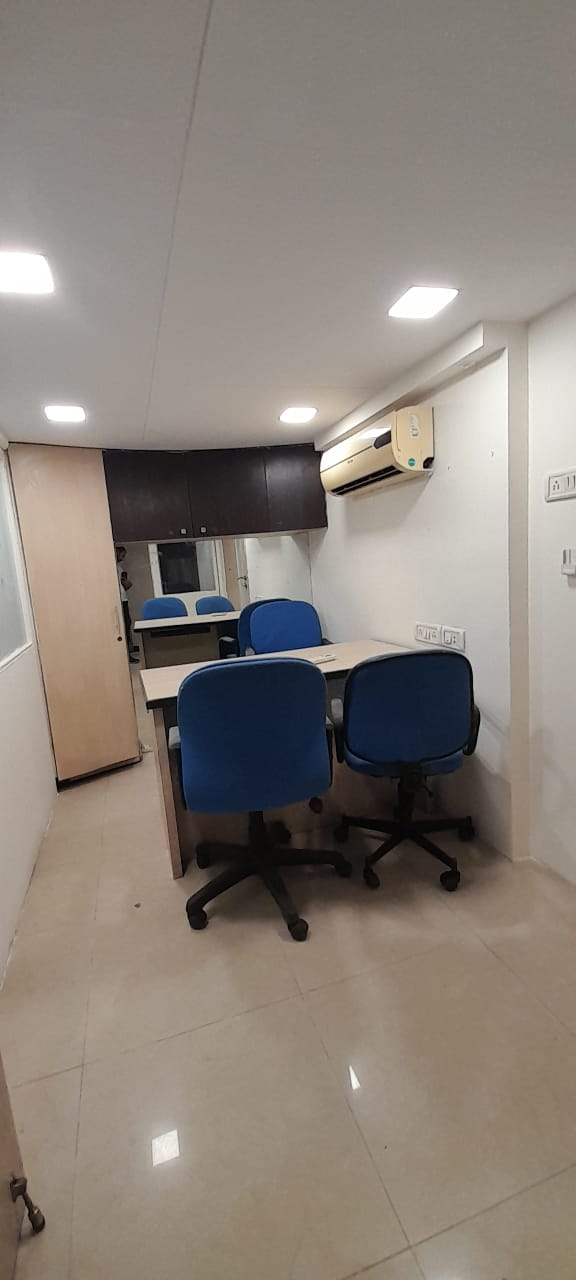 11 - Oberoi Chambers, Andheri West