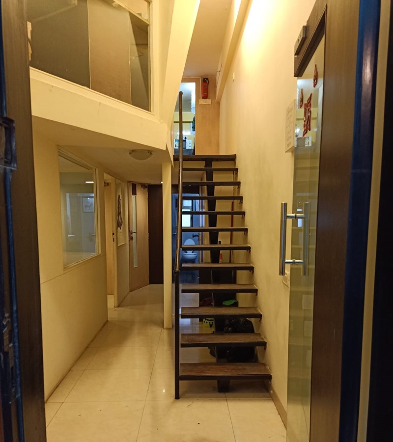 5 - Oberoi Chambers, Andheri West