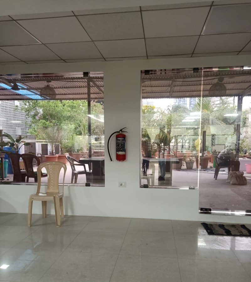 8 - Cosmos Plaza, Andheri West