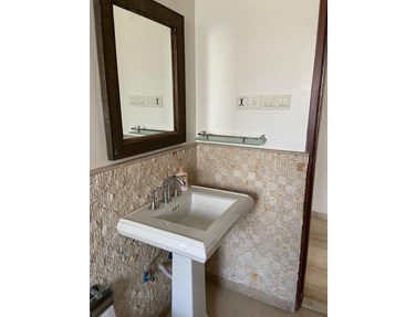 Bathroom 22 - The Point, Bandra West