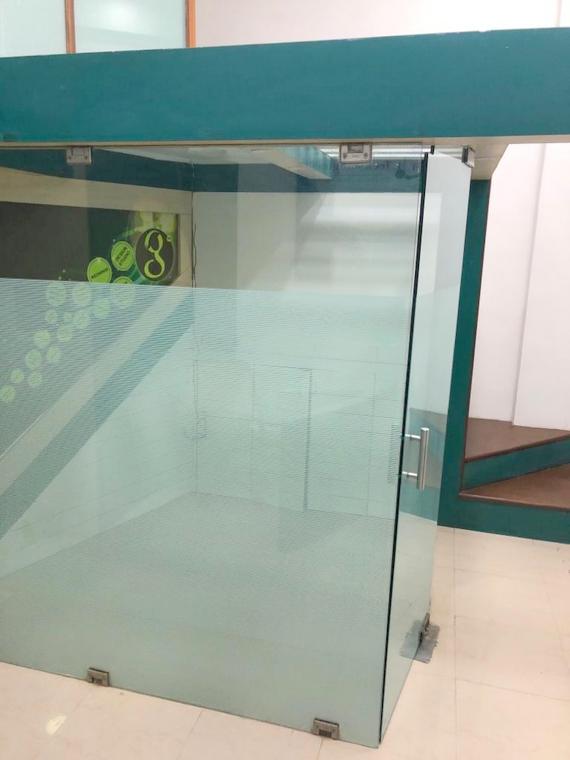 Cabins - Laxmi Plaza, Andheri West