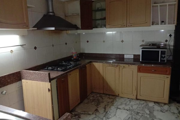 Flat on rent in Ruia Park, Juhu