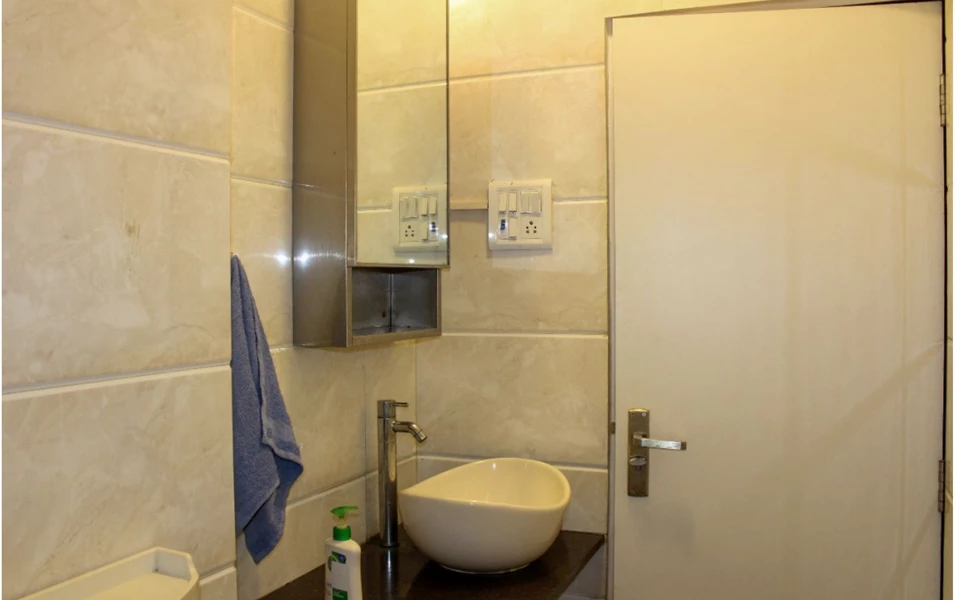 R6 - Ruia Park, Juhu