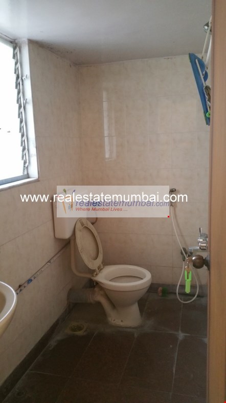 Master Bathroom - Ocean View, Worli