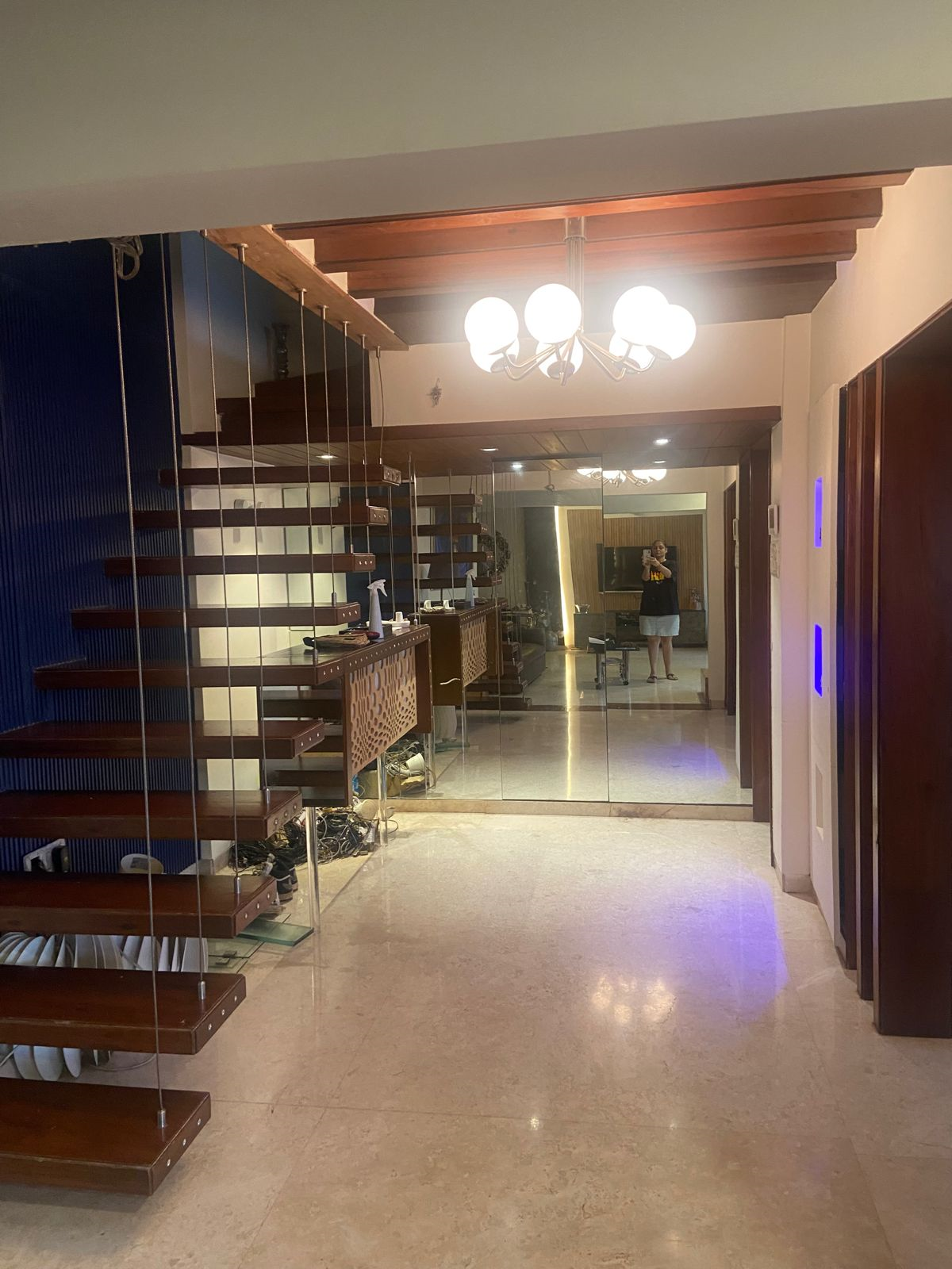 4 - Manju Towers, Andheri West