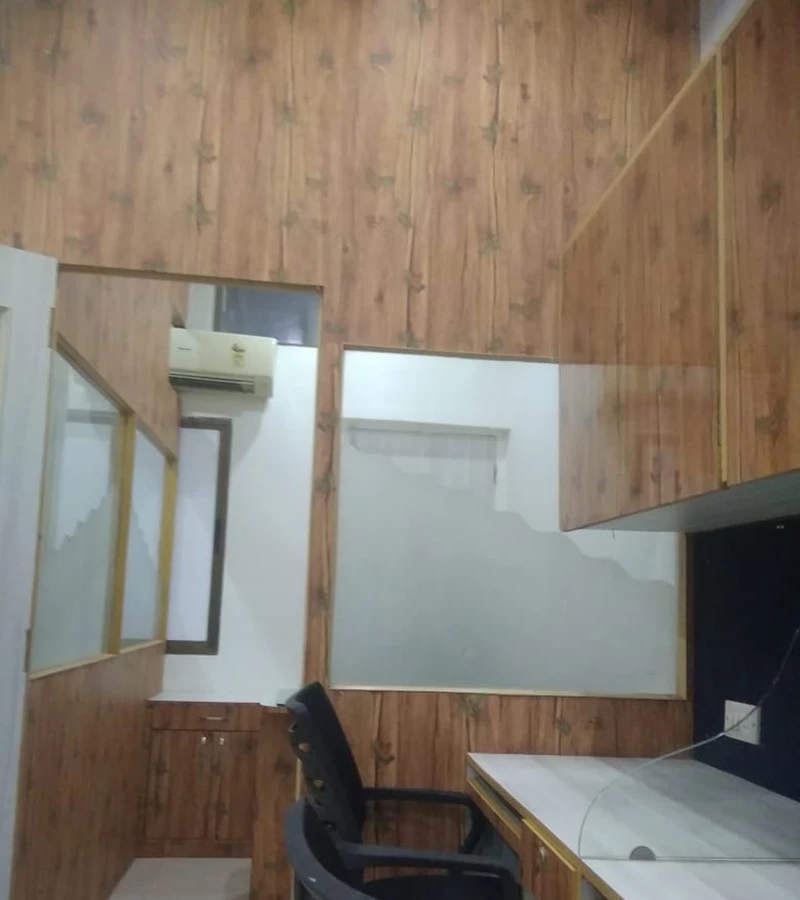 1 - Crystal Plaza, Andheri West