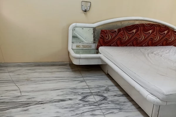 Flat on rent in Snehal, Malad West