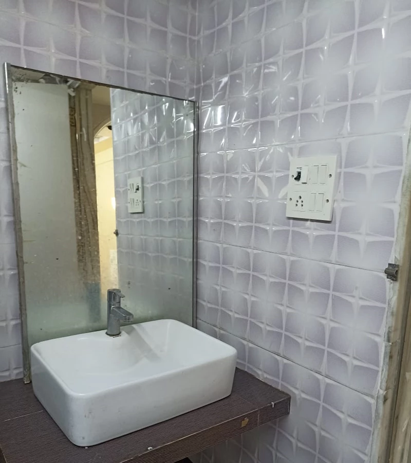 8 - Snehal, Malad West