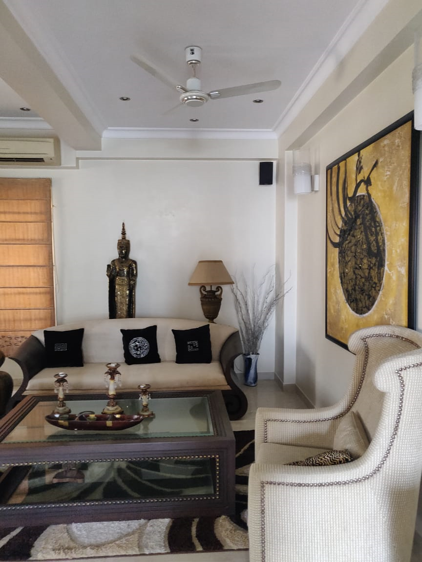 Penthouse Flat for Sale in Khar West - Mangal Sandesh