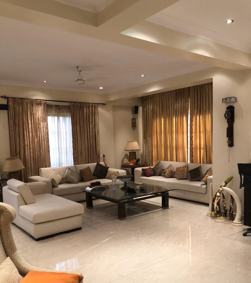 16 - Mangal Sandesh, Khar West