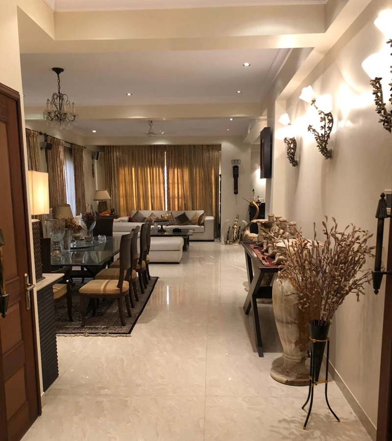 17 - Mangal Sandesh, Khar West