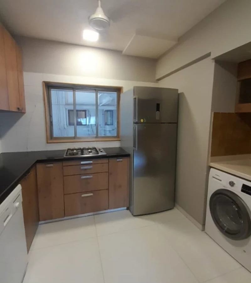 4 - Iris Apartment, Cuffe Parade