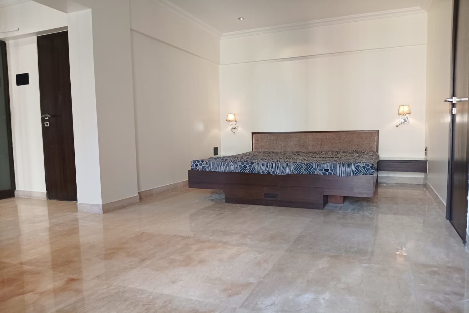 R13 - Raheja Classique, Andheri West