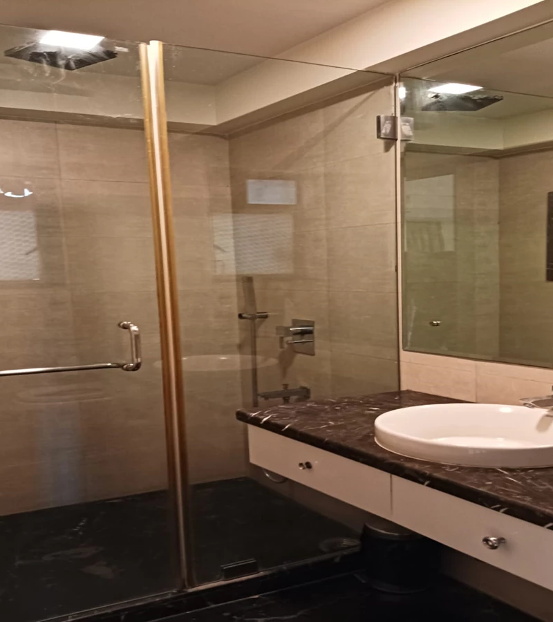 R8 - Raheja Classique, Andheri West