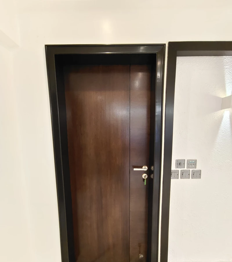 16 - Emporis, Bandra West
