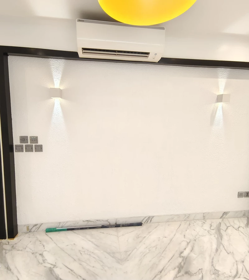 18 - Emporis, Bandra West