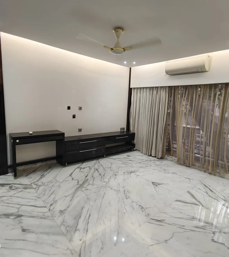 4 - Emporis, Bandra West