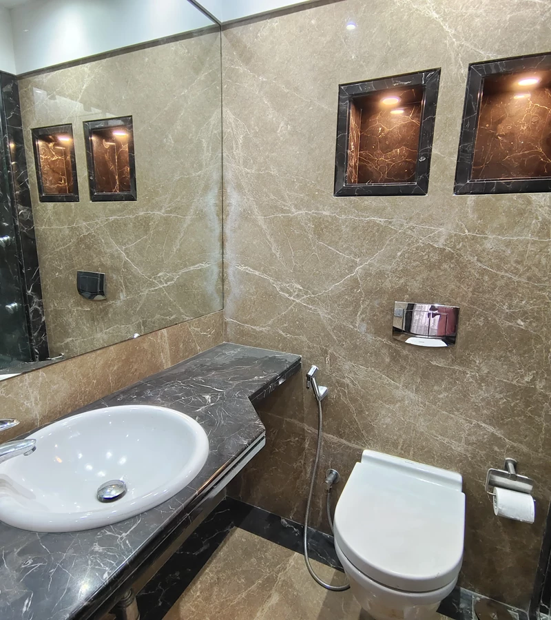 7 - Emporis, Bandra West