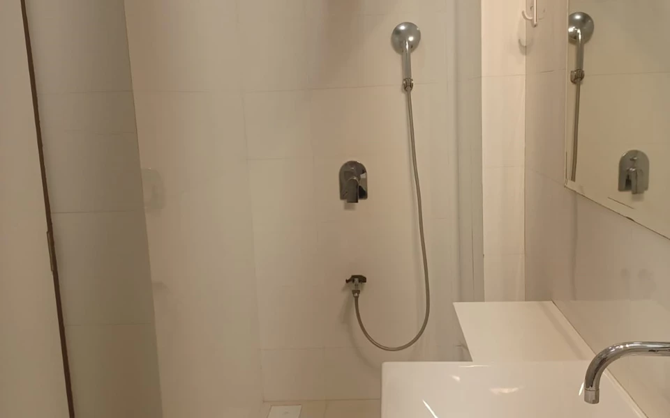 2 - Deepak Apartment , Peddar Road