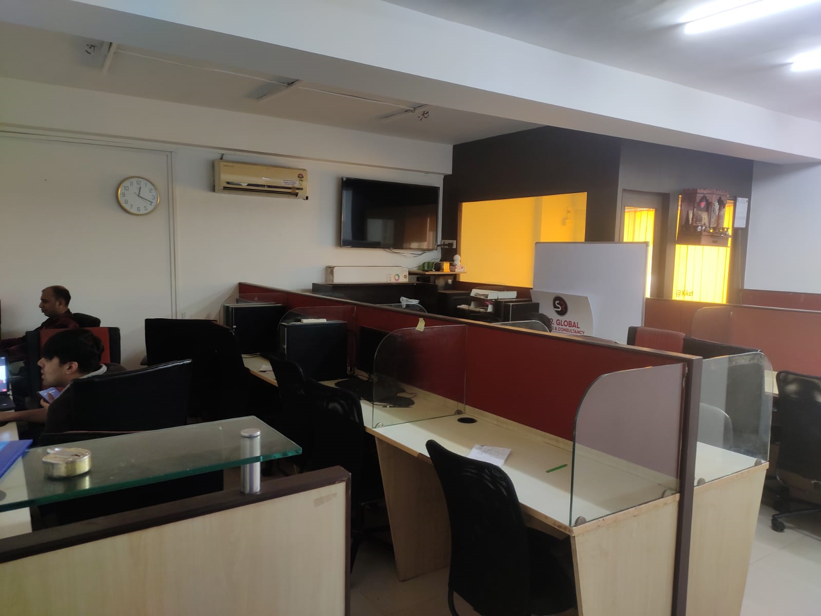Office Space Office on Rent in Andheri East - Mangalya Complex