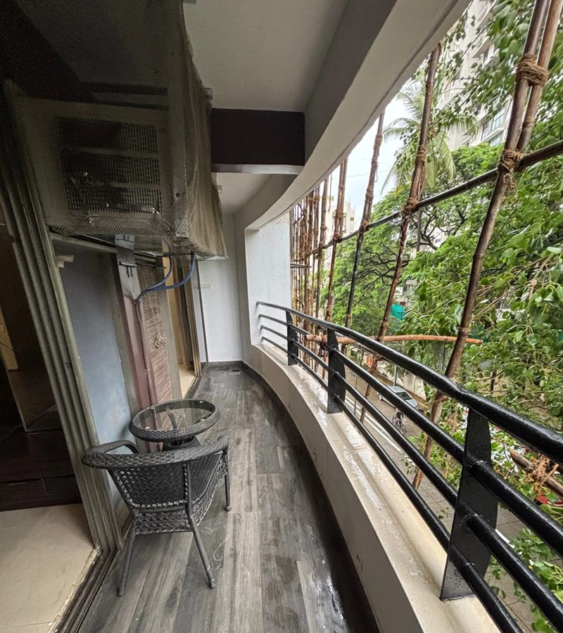 22 - Poseidon, Andheri West