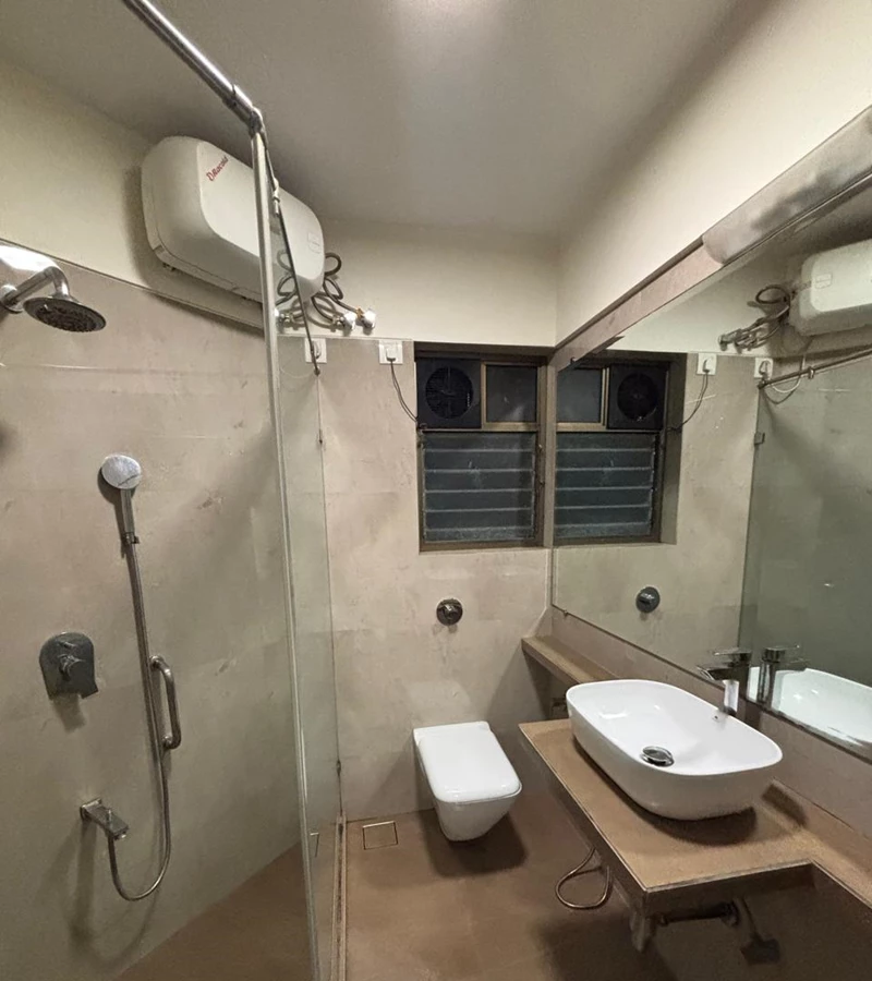 26 - Poseidon, Andheri West