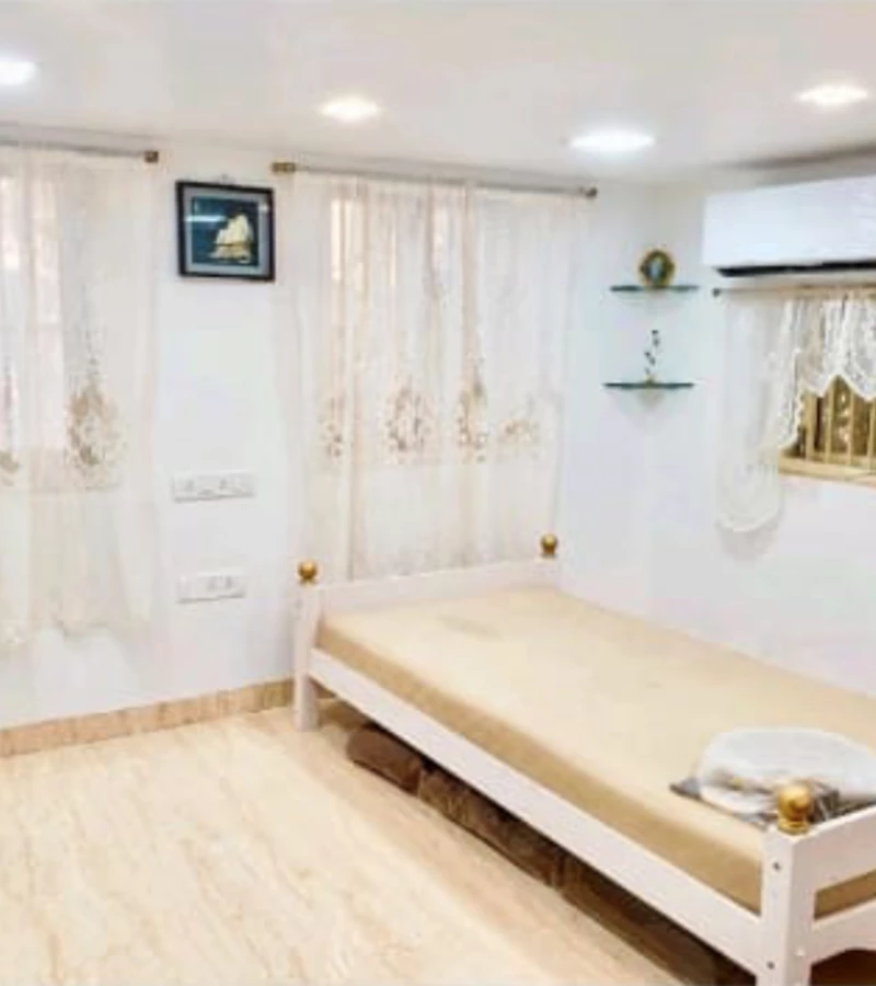 11 - Suraj Bhavan, Khar West