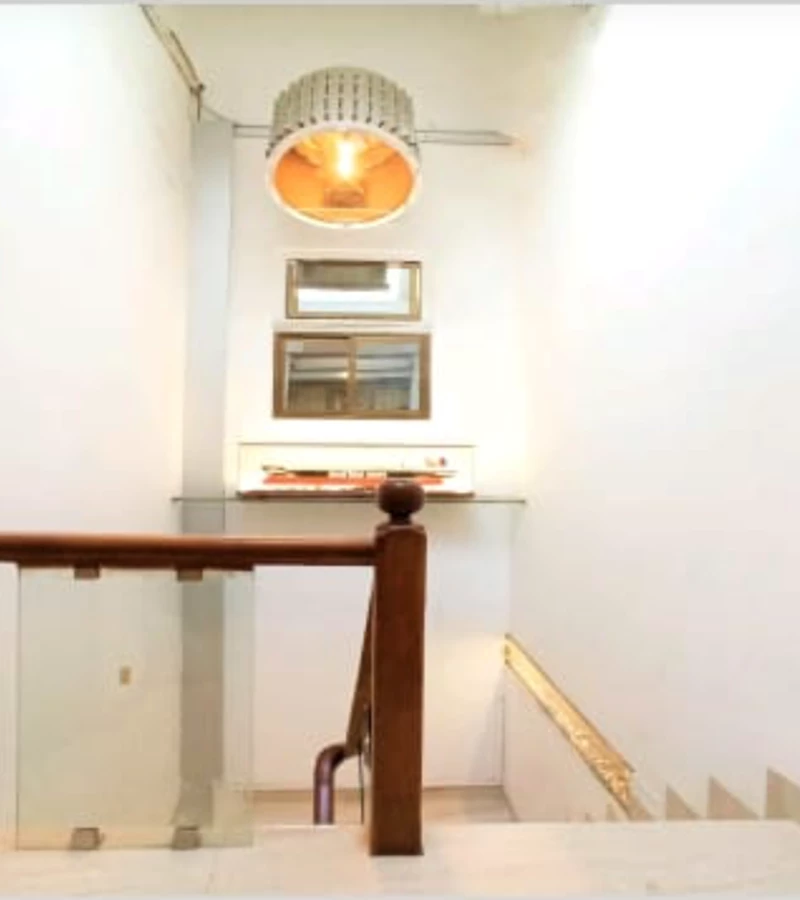 8 - Suraj Bhavan, Khar West