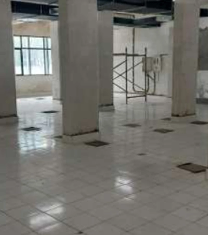 9 - C & B Square, Andheri East