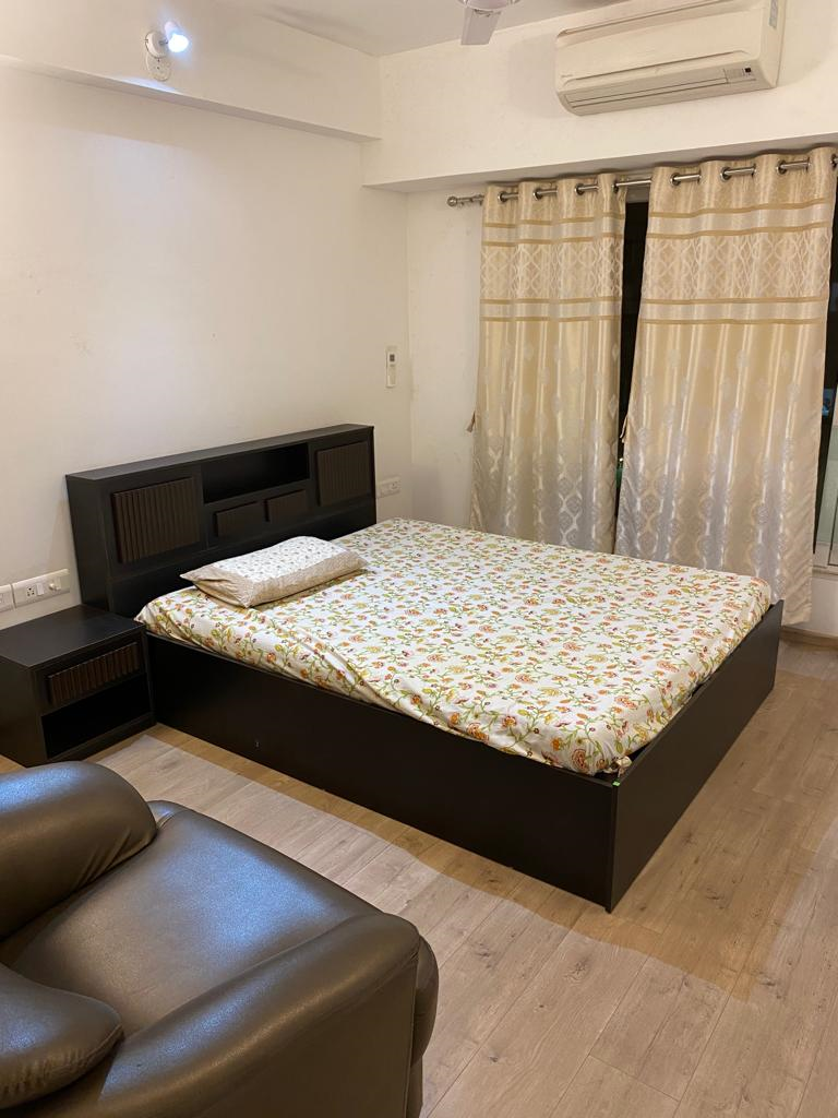 2 BHK Flat for Sale in Bandra East - Kanakia Paris