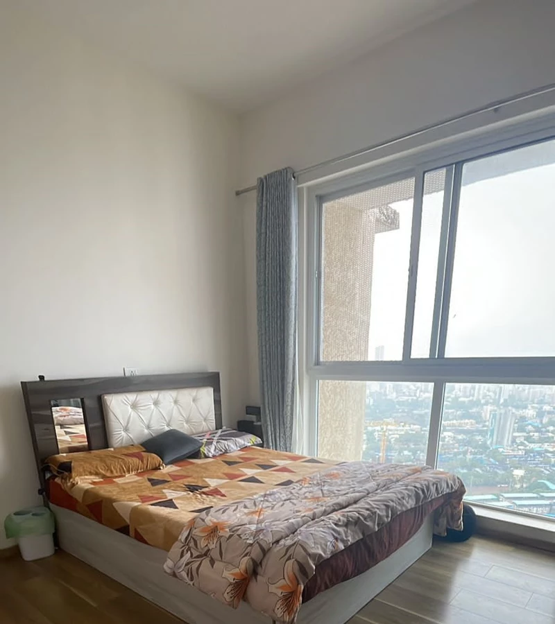 14 - Crescent Bay, Parel