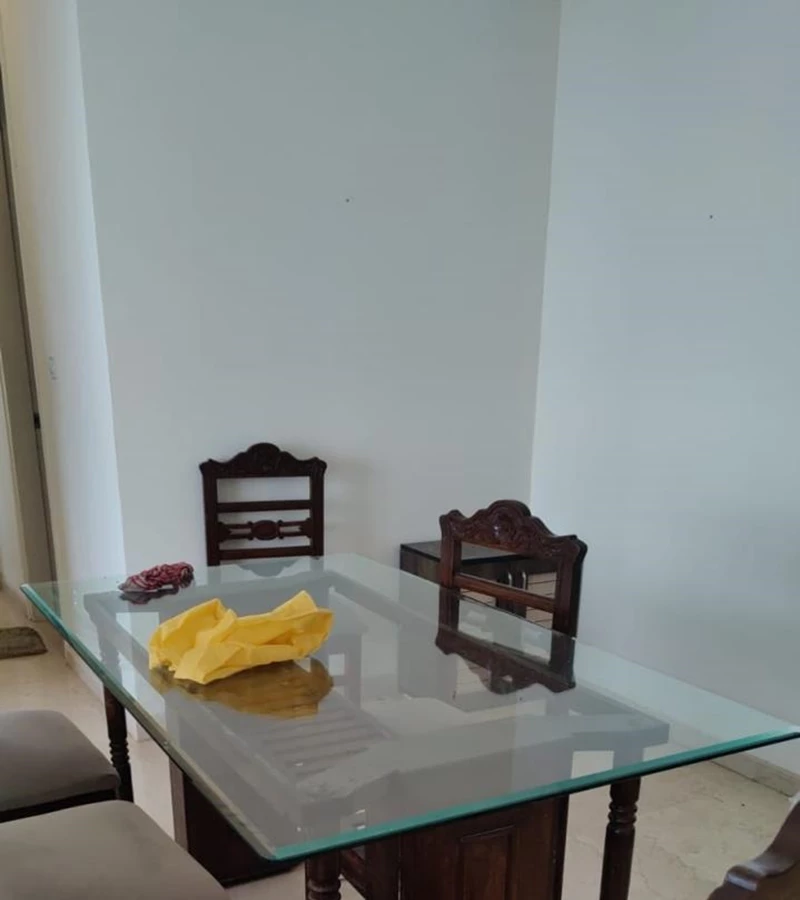18 - Crescent Bay, Parel