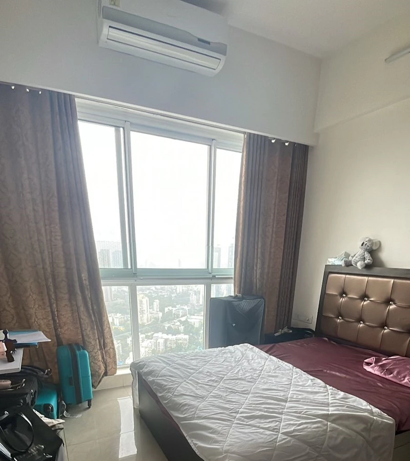 4 - Crescent Bay, Parel