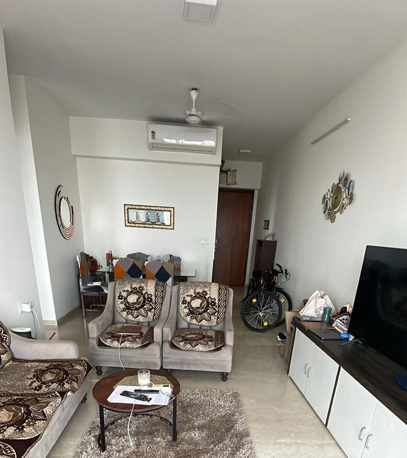 7 - Crescent Bay, Parel
