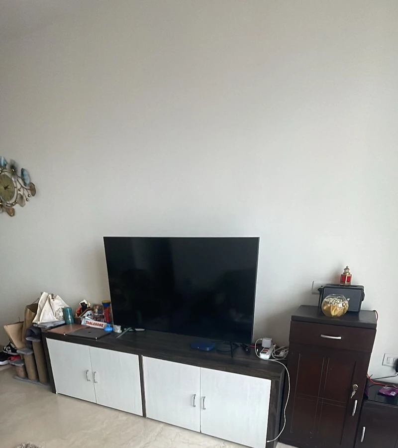 8 - Crescent Bay, Parel