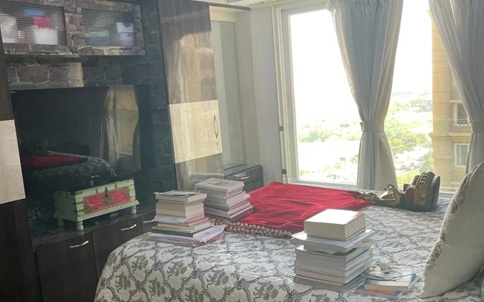 13 - Kanakia Paris, Bandra East