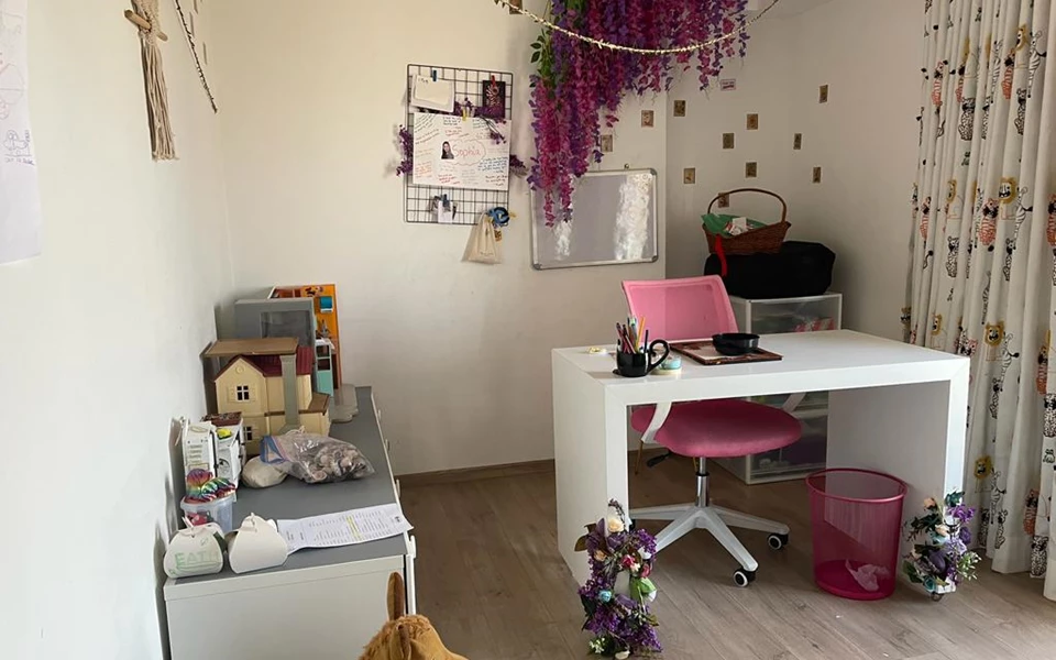 2 - Kanakia Paris, Bandra East