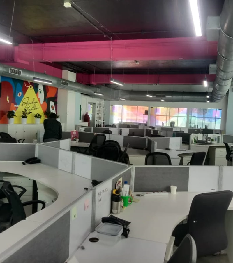 1 - Crystal Plaza, Santacruz East