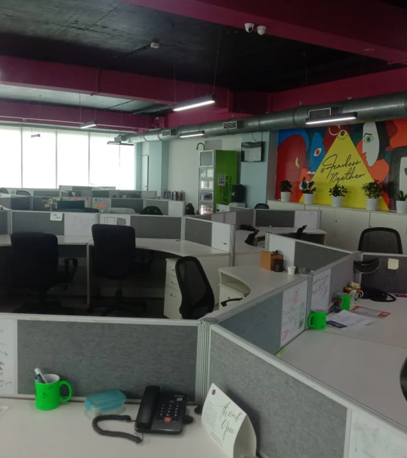 2 - Crystal Plaza, Santacruz East