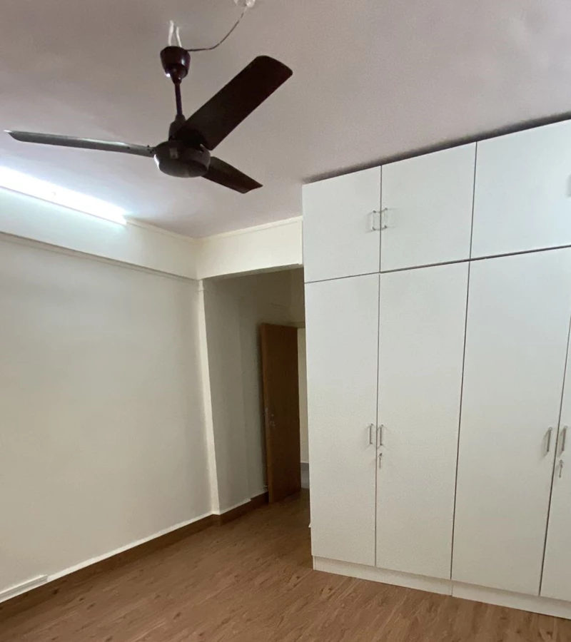 10 - Bajaj Diamond, Bandra West