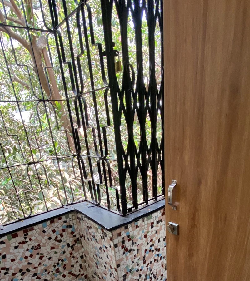 5 - Bajaj Diamond, Bandra West
