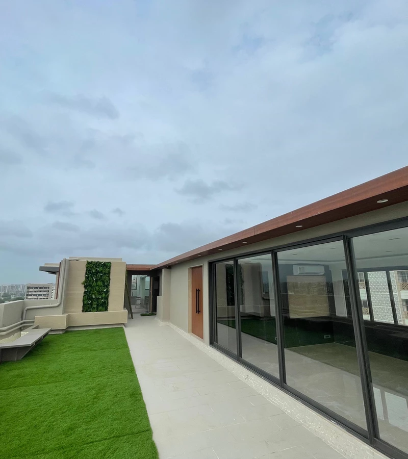 17 - Elite Vista, Khar West