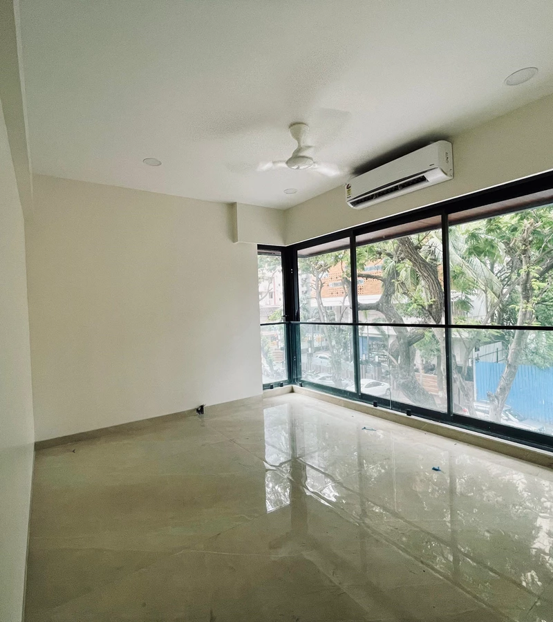 8 - Elite Vista, Khar West