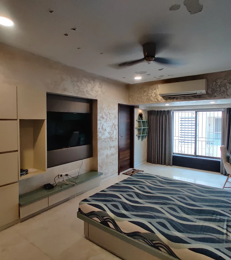 13 - Navratan, Bandra West