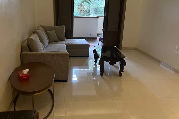 Flat on rent in Metropolitan, Bandra West