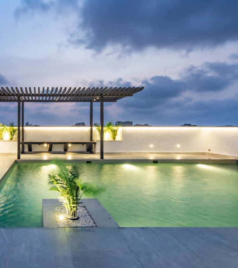 19 - Trinity Luxury, Khar West