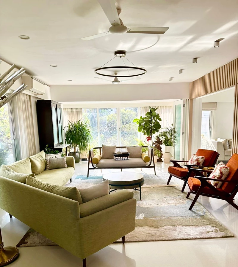 2 - Trinity Luxury, Khar West