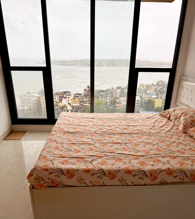 4 - Kanakia Hollywood, Andheri West