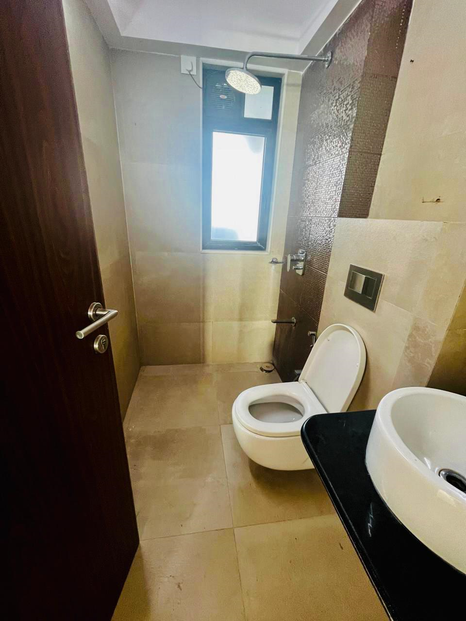 5 - Kanakia Hollywood, Andheri West