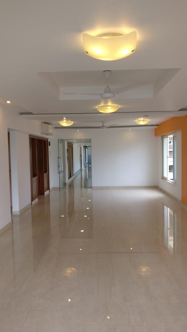 6 - Enchante, Khar West